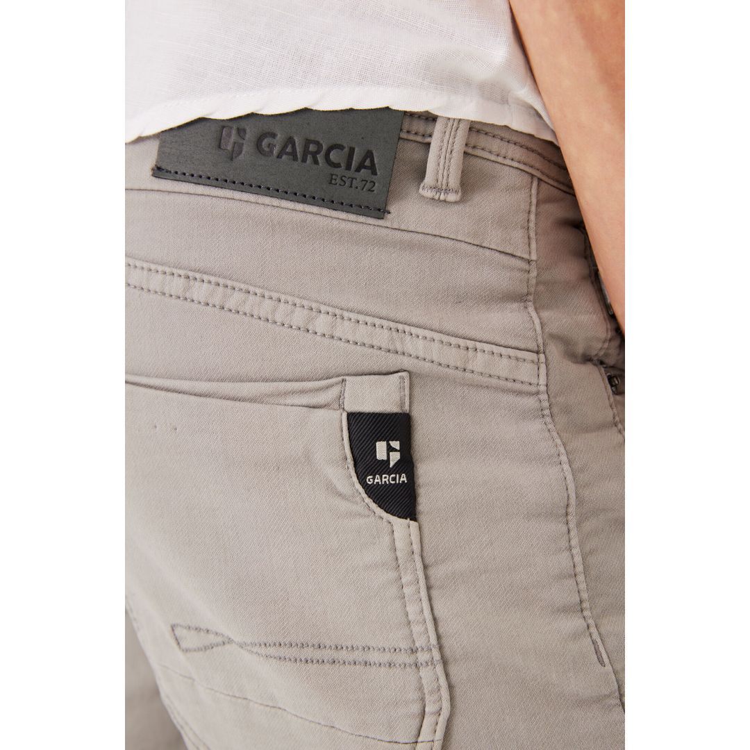 Garcia Herren Jeans Shorts Rocko Slim Fit grau 695 5904 cement